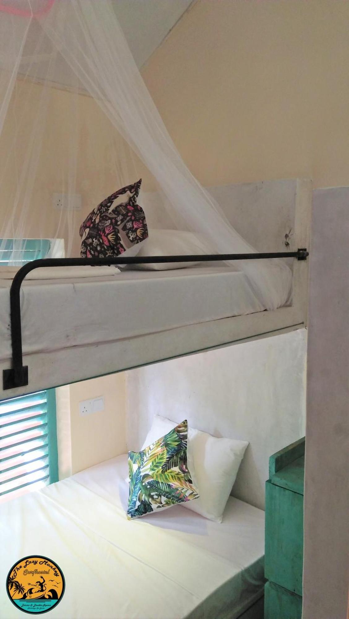 Lazy Monkey Surfhostel - Sri Lanka Dikwella Extérieur photo