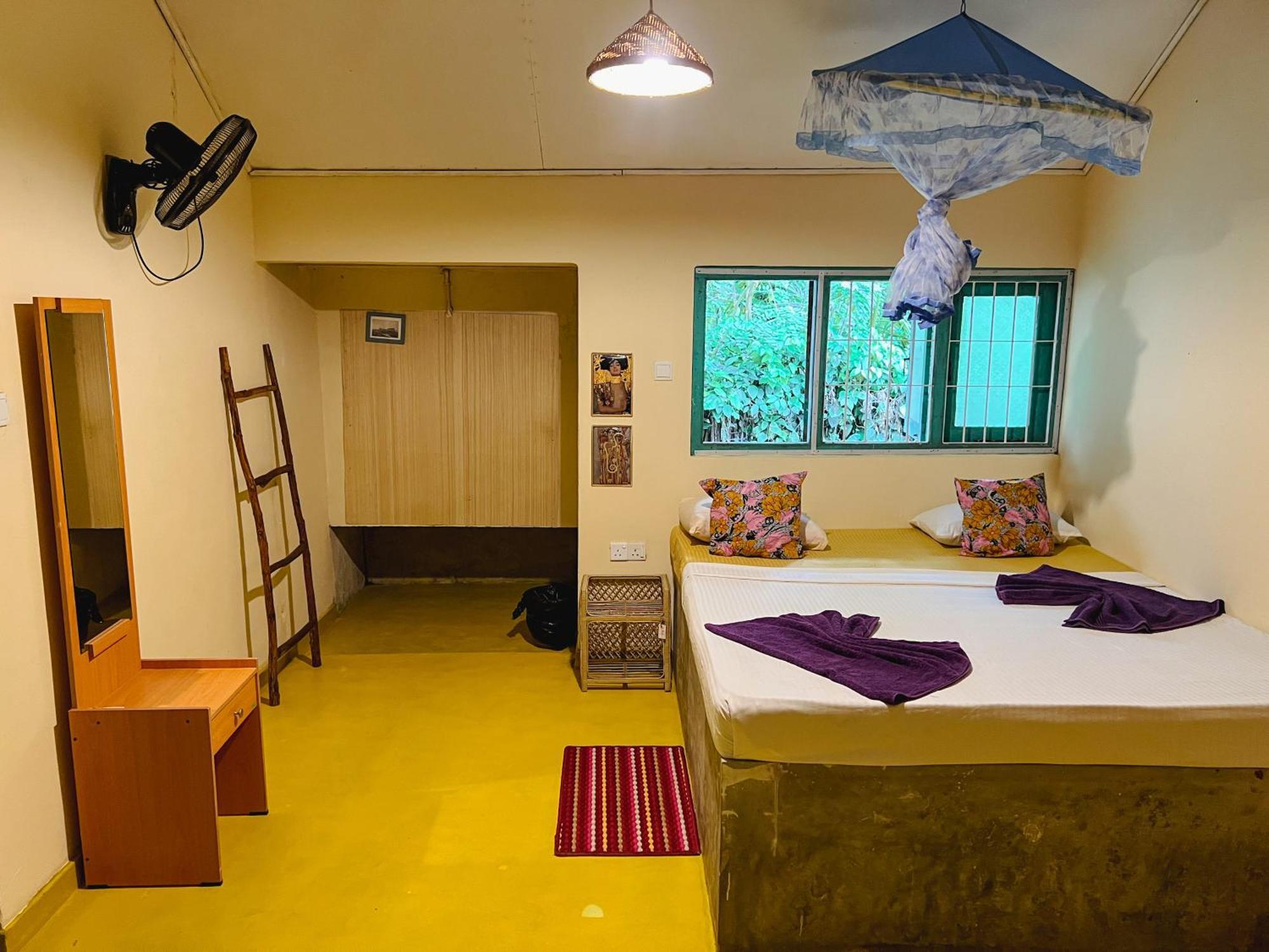 Lazy Monkey Surfhostel - Sri Lanka Dikwella Extérieur photo
